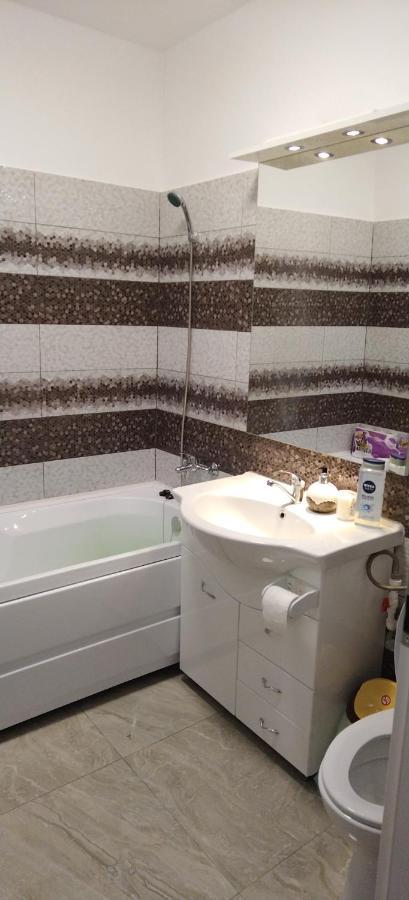 Apartament Lägenhet Iasi Exteriör bild